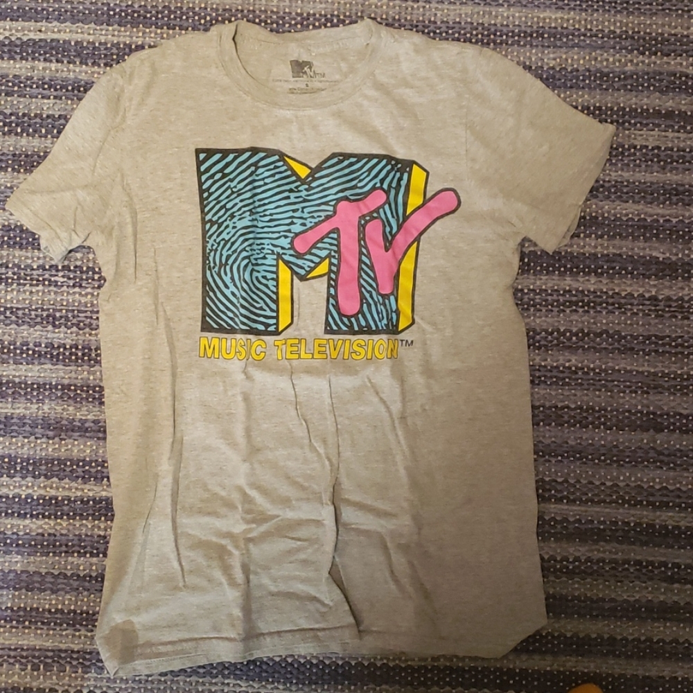 MTV t-shirt